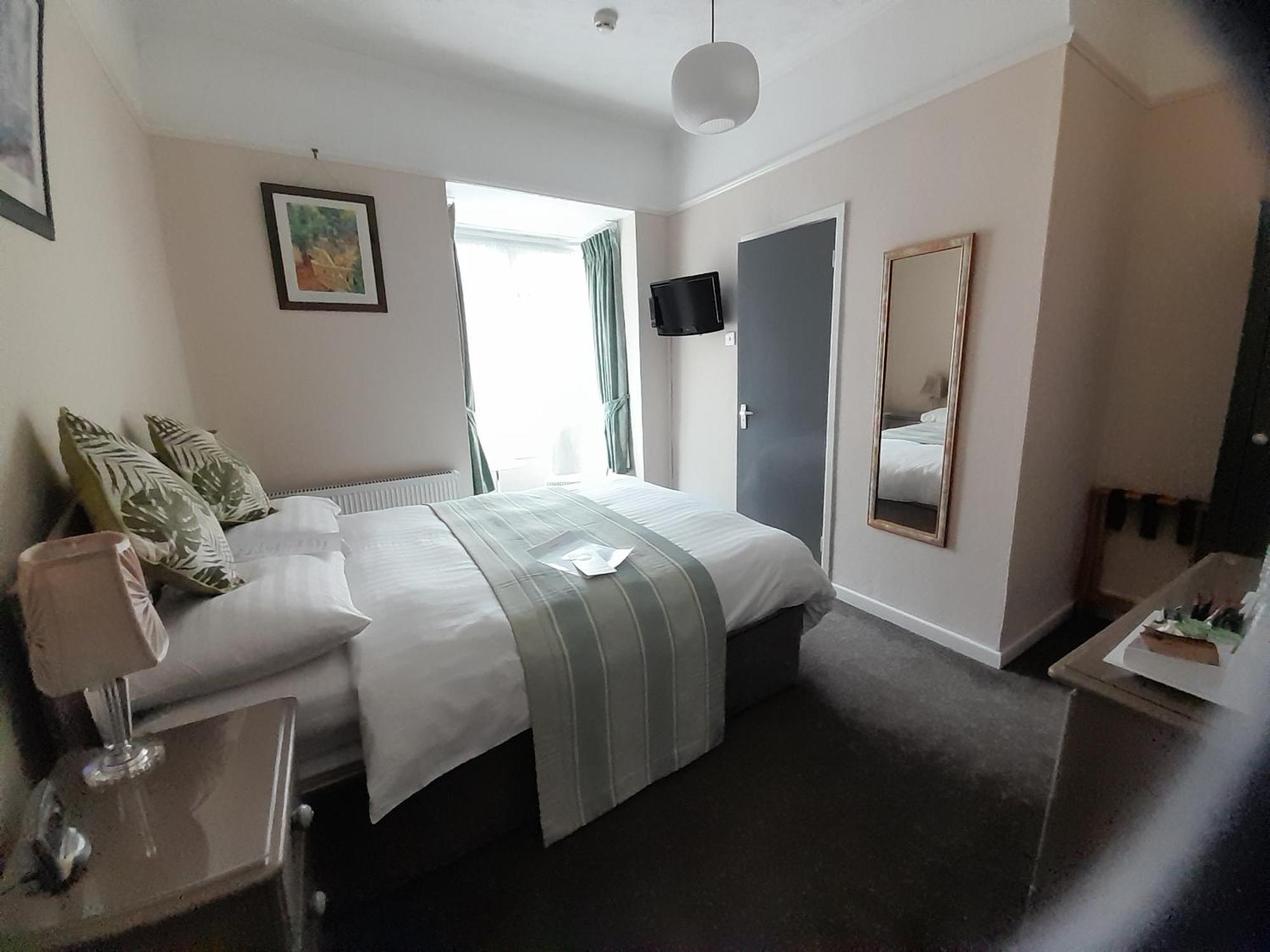 The Rosscourt Hotel (Adults Only) Bournemouth Exterior photo